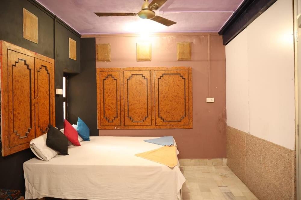 조드푸르 Santkripa Backpackers 400 Mtr From Railway Station 호스텔 외부 사진