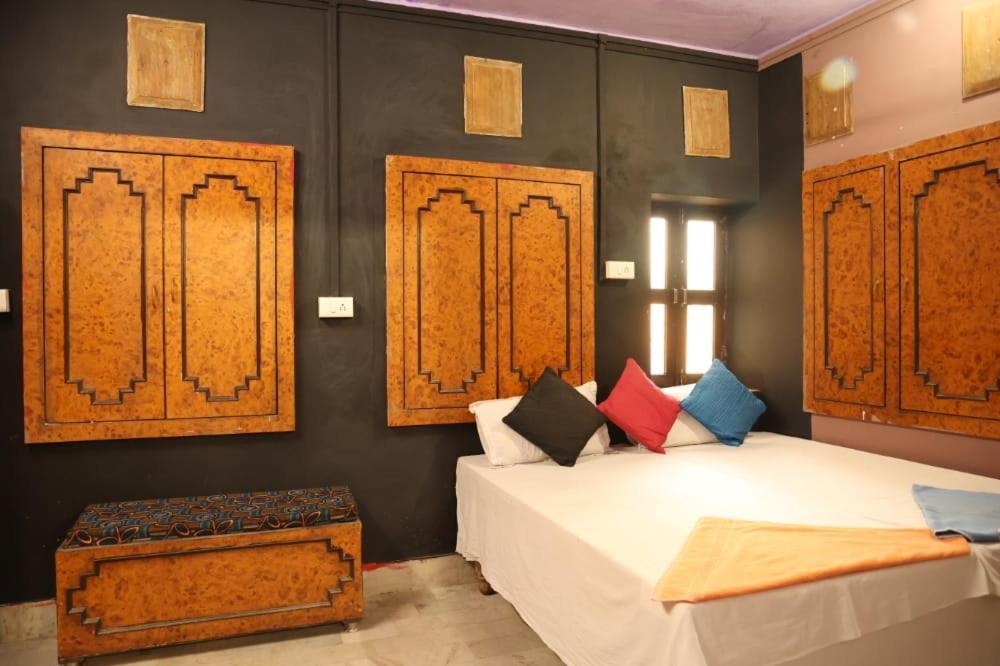 조드푸르 Santkripa Backpackers 400 Mtr From Railway Station 호스텔 외부 사진