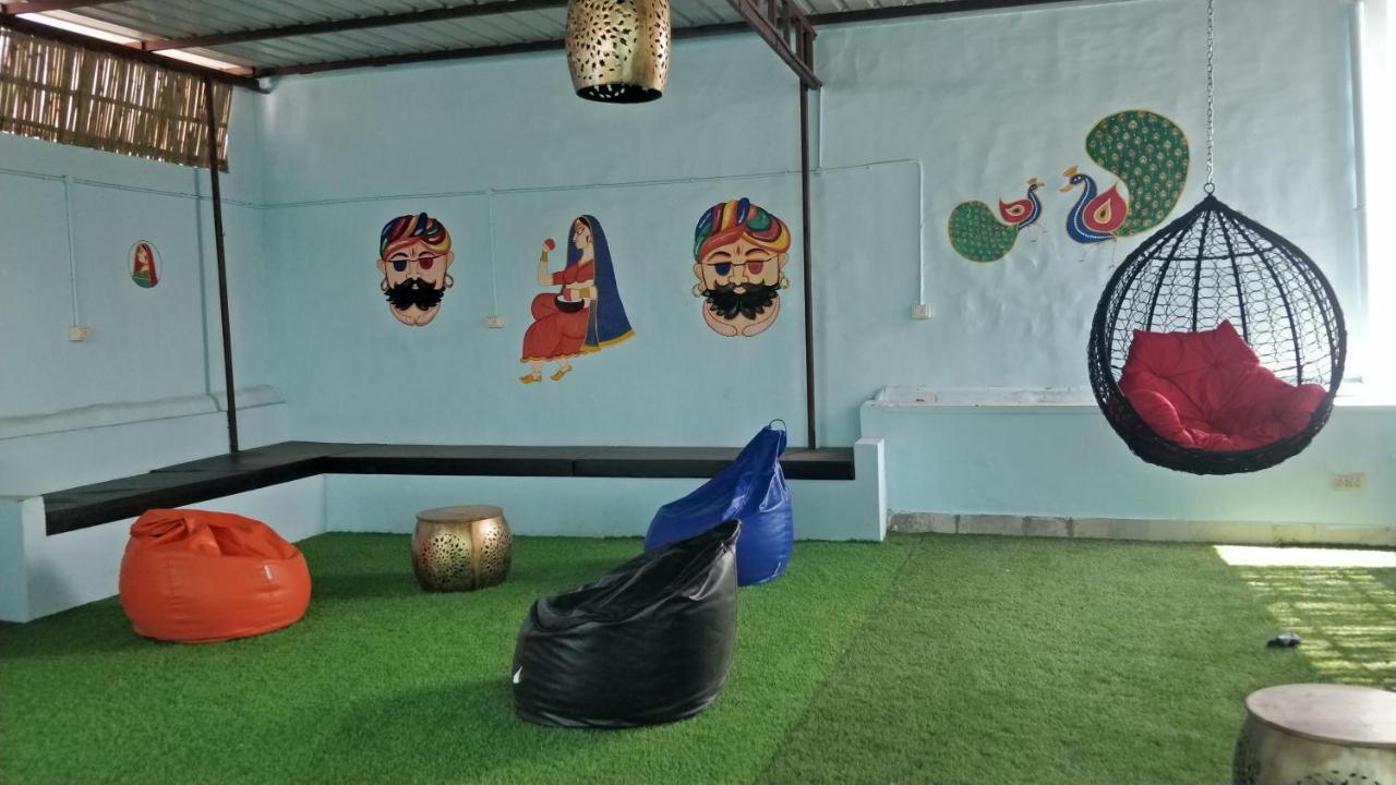 조드푸르 Santkripa Backpackers 400 Mtr From Railway Station 호스텔 외부 사진