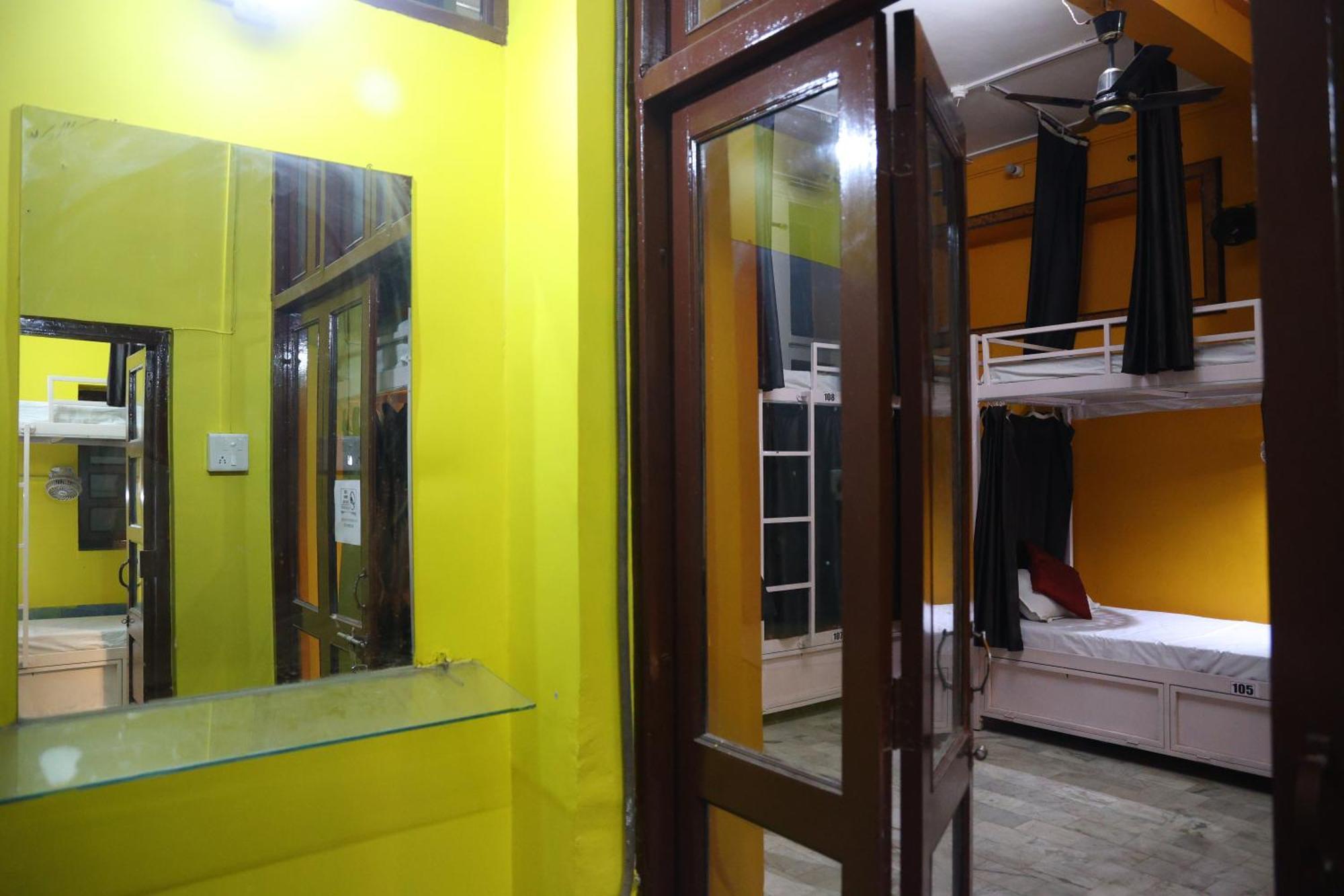 조드푸르 Santkripa Backpackers 400 Mtr From Railway Station 호스텔 외부 사진