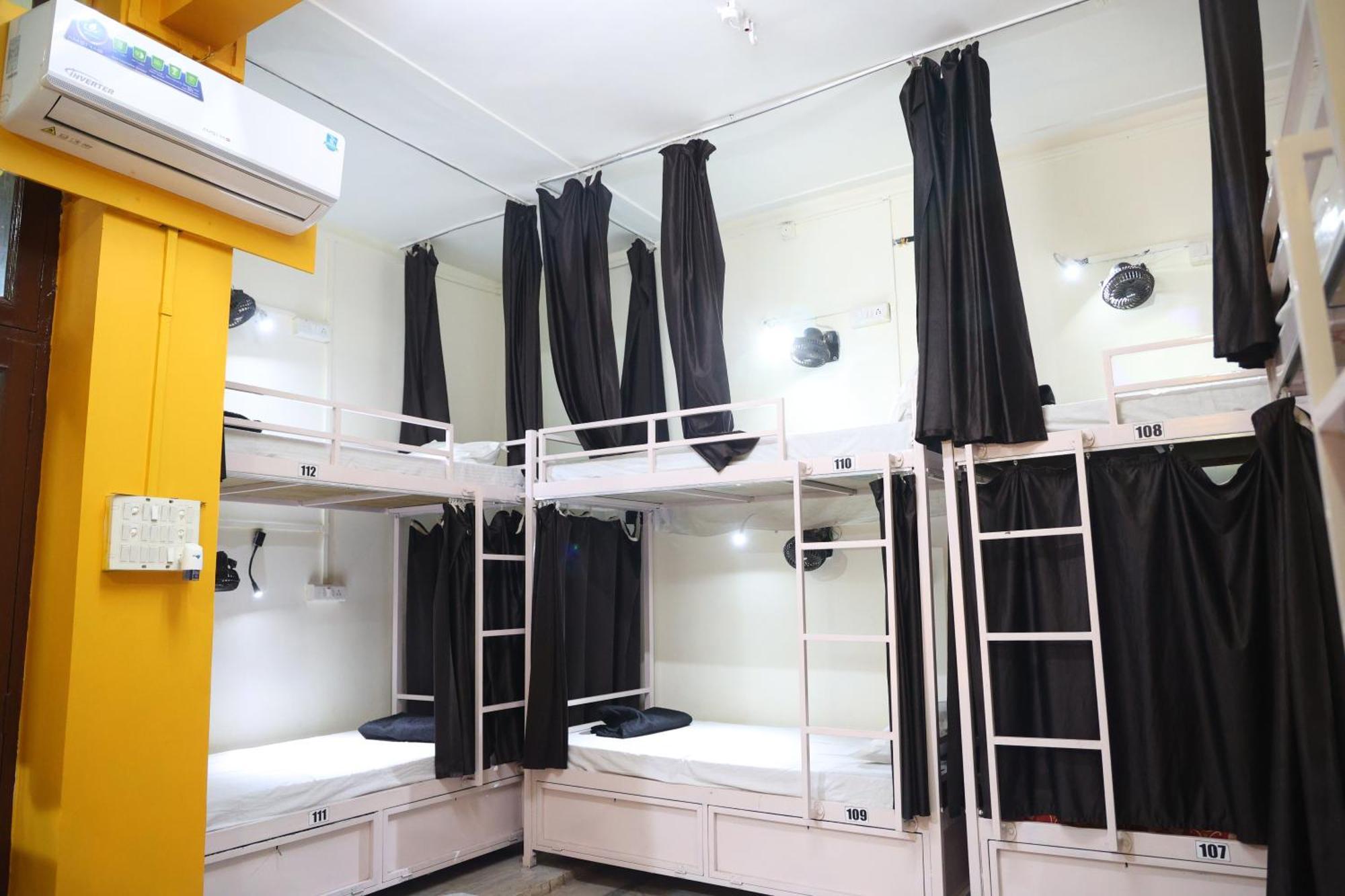 조드푸르 Santkripa Backpackers 400 Mtr From Railway Station 호스텔 외부 사진