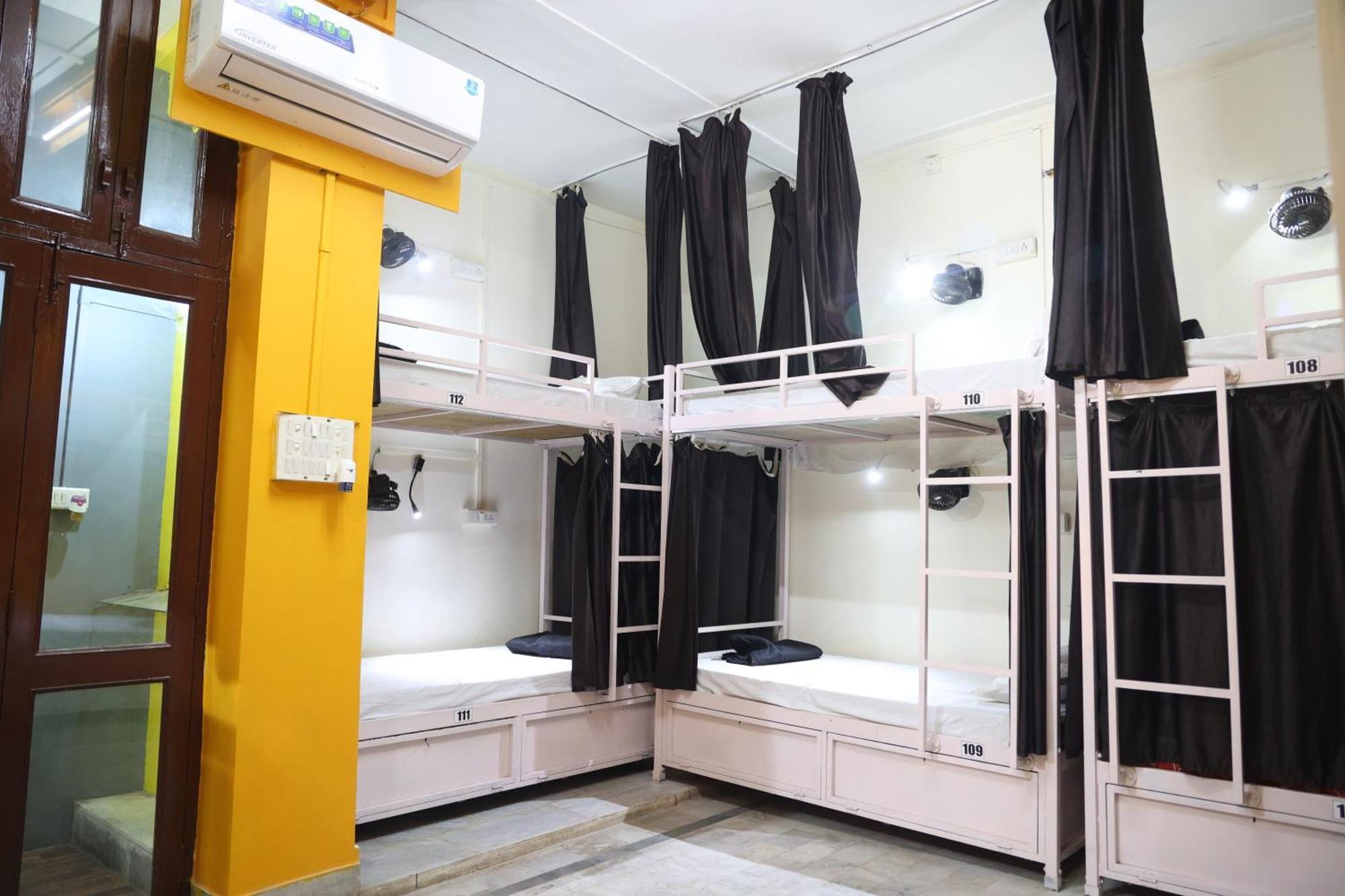 조드푸르 Santkripa Backpackers 400 Mtr From Railway Station 호스텔 외부 사진