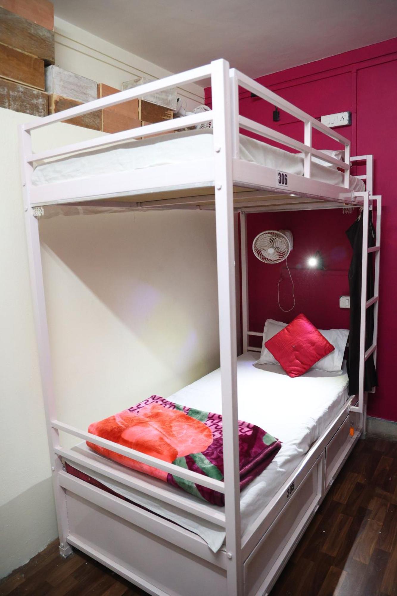조드푸르 Santkripa Backpackers 400 Mtr From Railway Station 호스텔 외부 사진