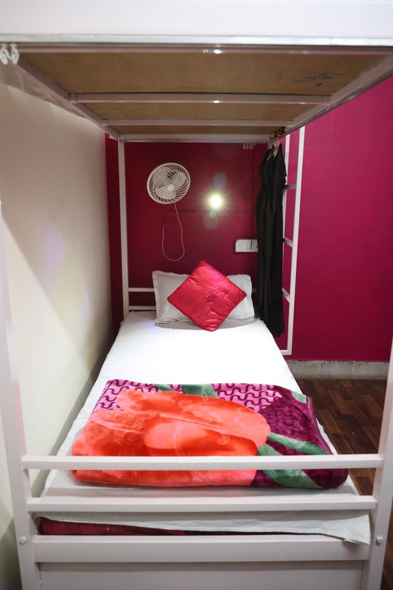조드푸르 Santkripa Backpackers 400 Mtr From Railway Station 호스텔 외부 사진